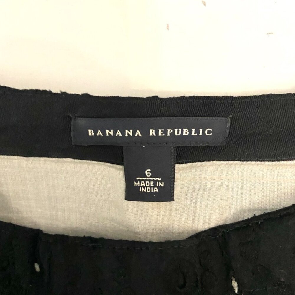 Banana Republic Black Crochet Lace A-Line Skirt - Size 6 - Picture 6 of 6